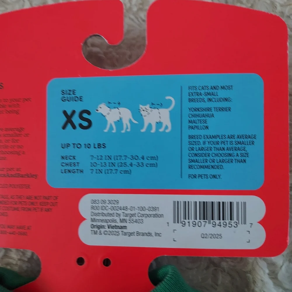 Boots & Barkley XS Green Cat Sweatshirt & Catnip Toys Bundle